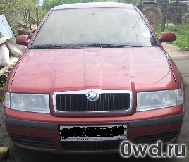 Битый автомобиль Skoda Octavia