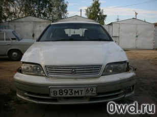 Битый автомобиль Toyota Mark II Wagon Qualis