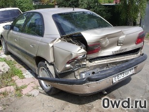 Битый автомобиль Opel Omega