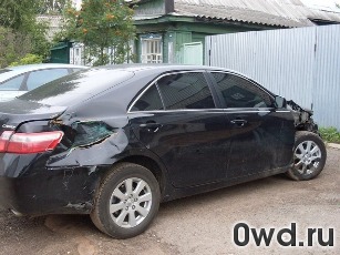 Битый автомобиль Toyota Camry