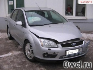 Битый автомобиль Ford Focus