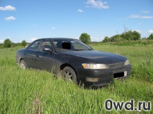 Битый автомобиль Toyota Mark II